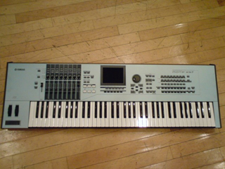 YAMAHA - MOTIF XS7i74j